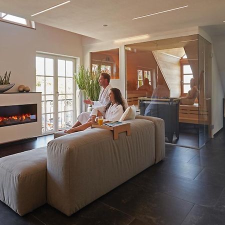 Das Landhotel Weingut Gernert Sankt Martin Ngoại thất bức ảnh