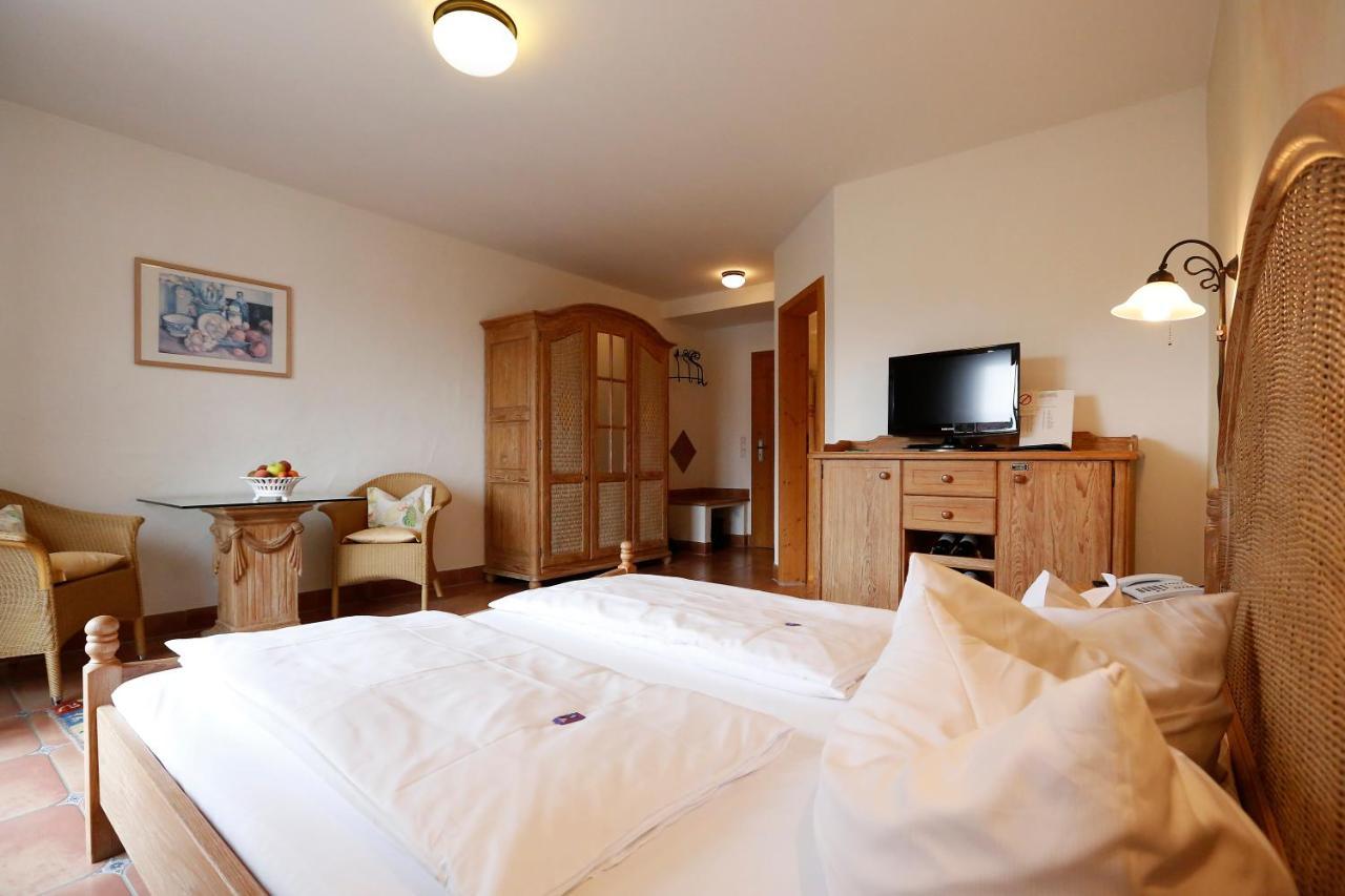 Das Landhotel Weingut Gernert Sankt Martin Ngoại thất bức ảnh